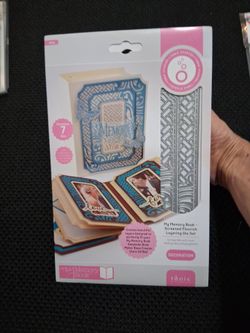 Screened Flourish Layering die set - 7 dies