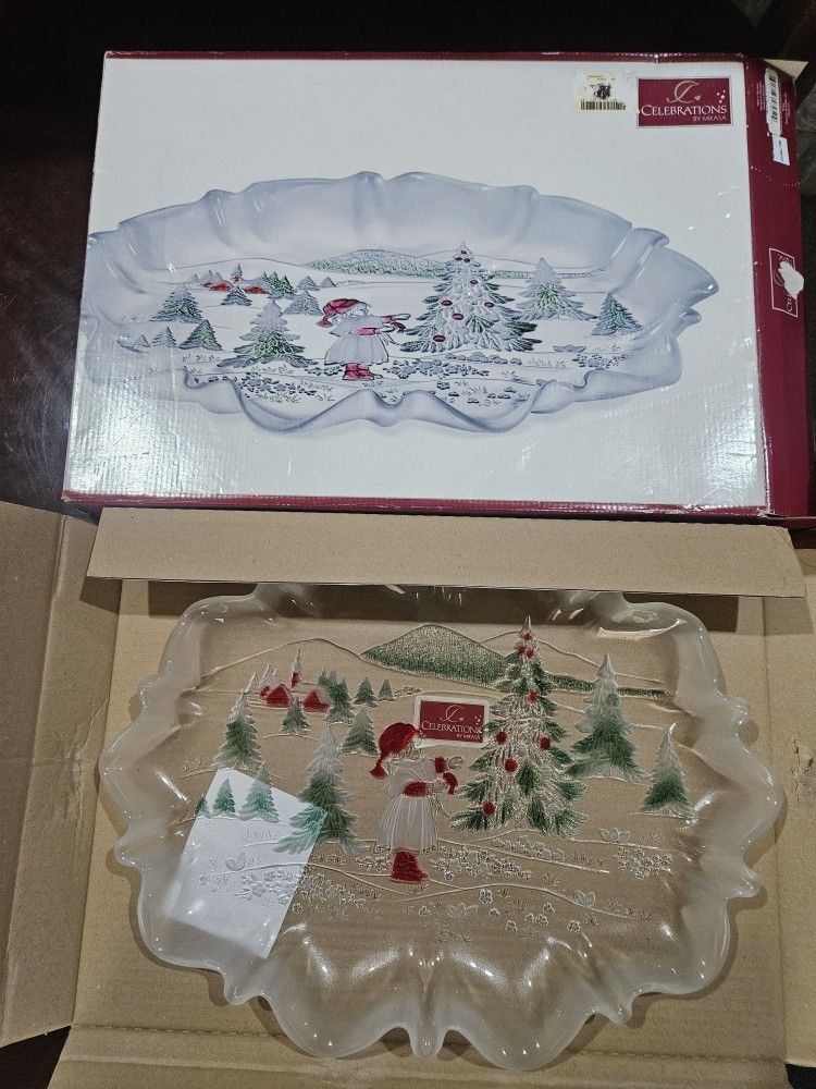 Mikasa Holiday Landscape 17" Oval Canape Platter