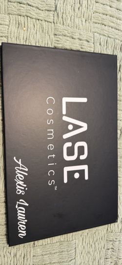 Cosmetics Alexis Lauren Palette