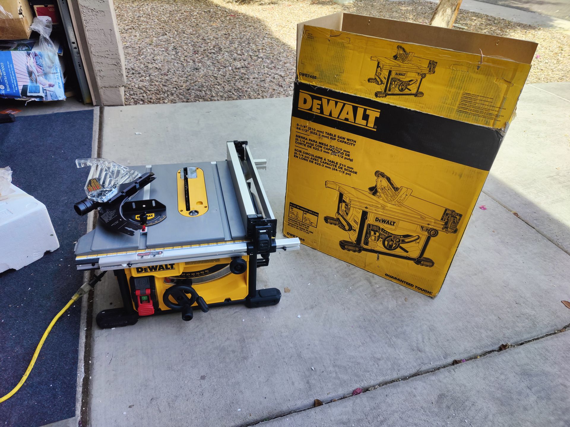 DeWalt 8-1/2" Table Saw