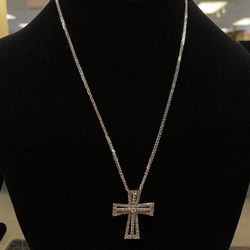 18KWG Chain W/14KWG Cross Pendant 