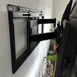 TV Wall Mount - Heavy Duty