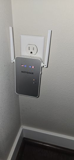 AC1200 WiFi Range Mesh Extender Model: EX6150v2
