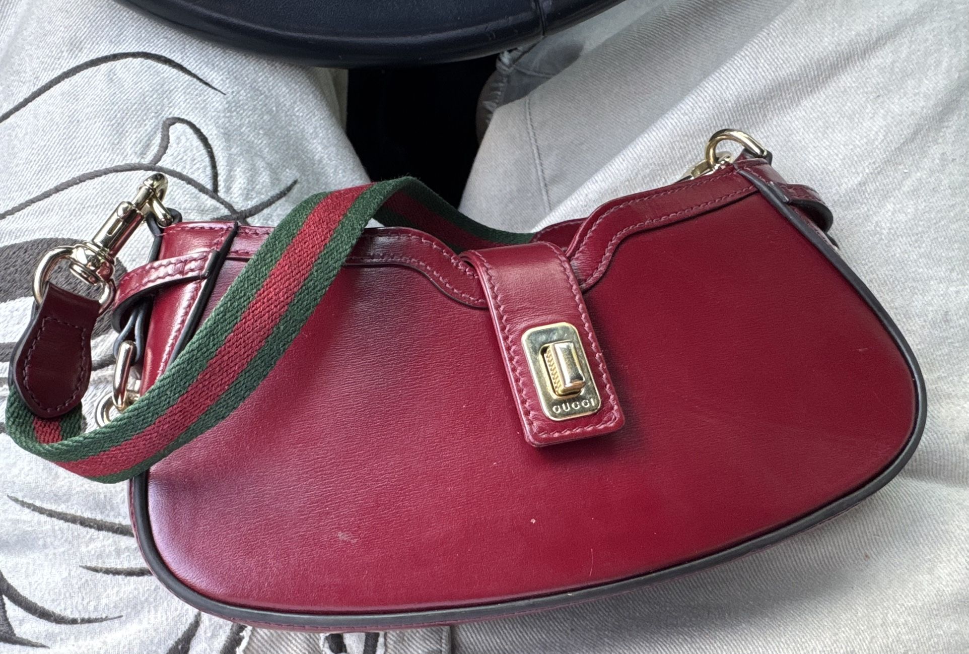 Gucci moonside mini red maroon