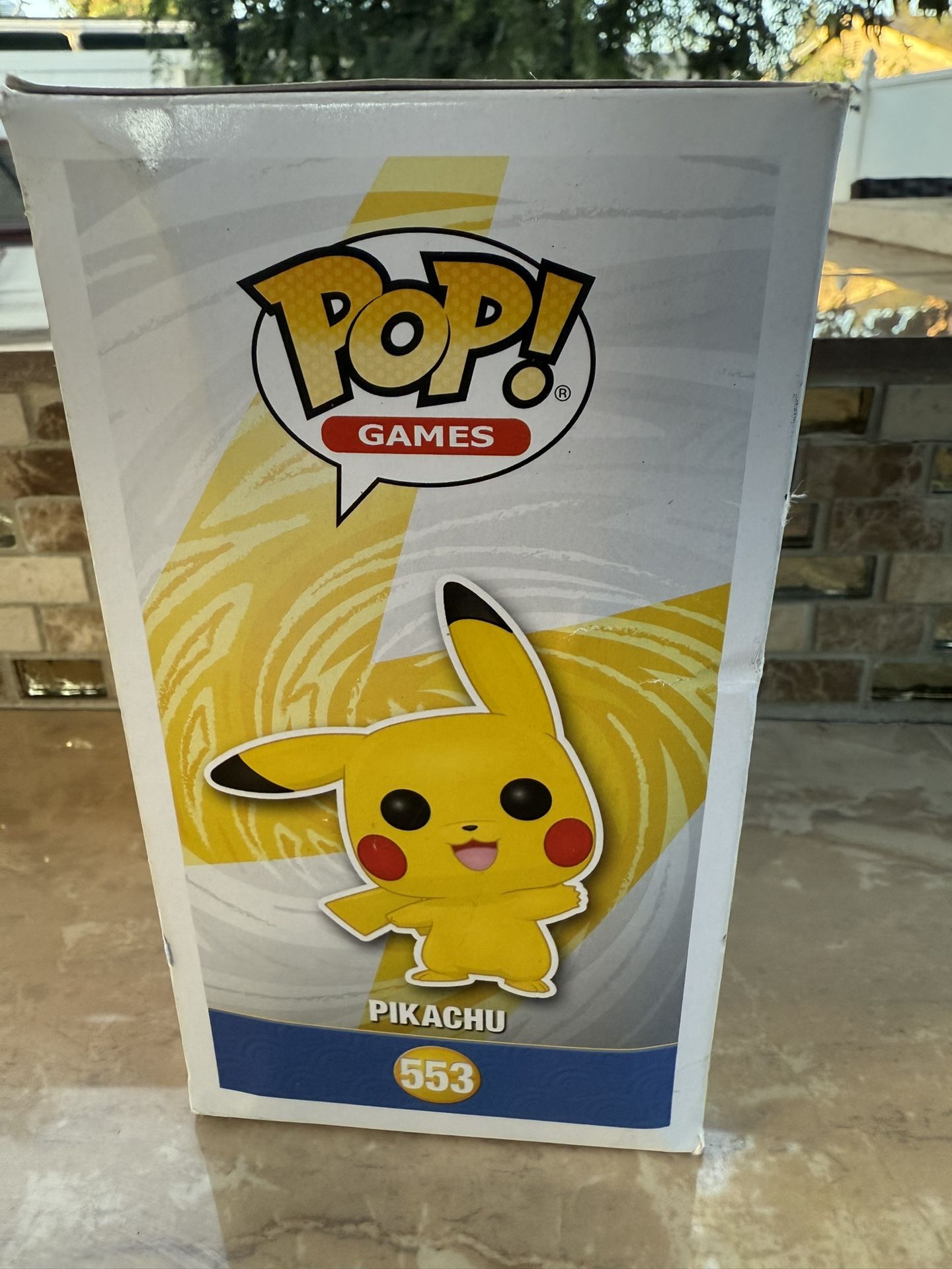 Funko Pop POKEMON Pikachu 553  Vinyl Figure NIB RARE