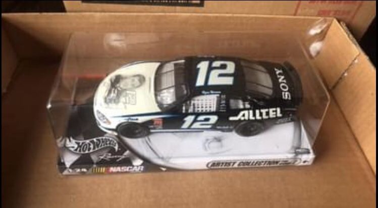 Ryan Newman #12 Artist Collection 1:24 Scale