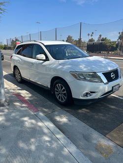 Nissan pathfinder 2014