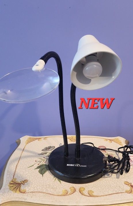 Big Eye Two Arm Lamp NEW