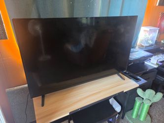 VIZIO 40” Smart TV – E40-C2