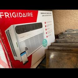 OFFER  
FRIGIDAIRE AIR CONDITIONER 10,000 