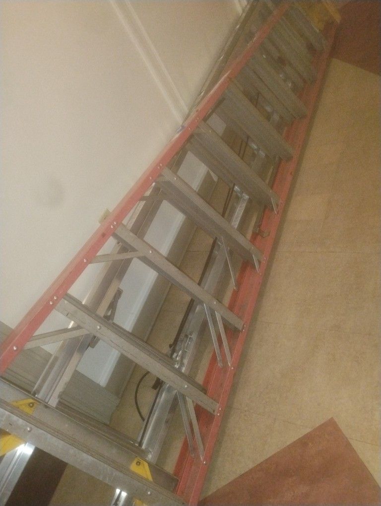 10 Ft Step Ladder Werner. Need Gone Now!