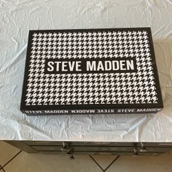 New  Steve  Madden Wallet   Scarf