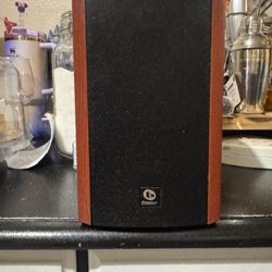 Boston Acoustic corner speakers set of four 