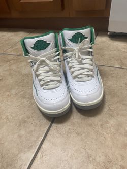 Jordan 2’s Lucky Green Size 10.5