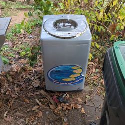 Avanti W798SS-1 Washing Machine