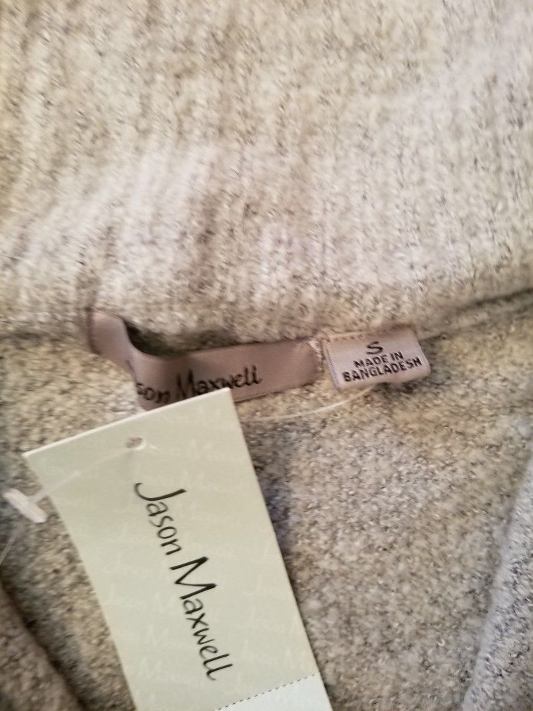 Junior Womens Dress Dresses Size Medium 8 10 & Gray Zip Up Sweater Size Small Never Worn