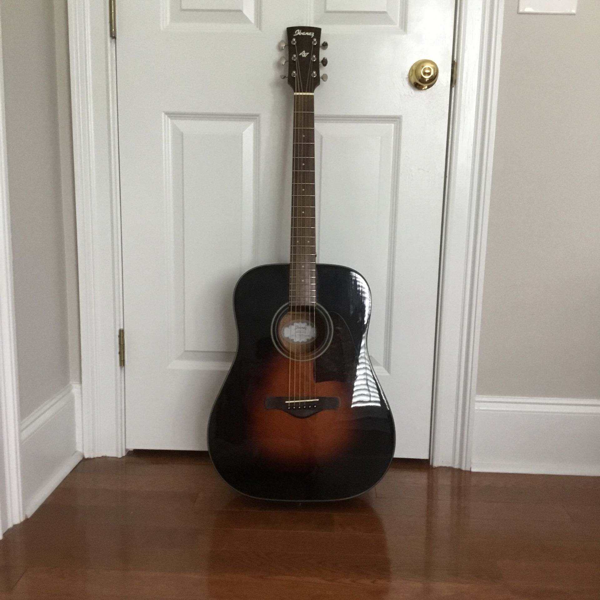 Ibanez AW400-BSG Acoustic Brown Guitar (Brown Sunburst Gloss Finish) With Pro-Lock Case & Sound Innovations Book; Cash Only, Northeast Richland County