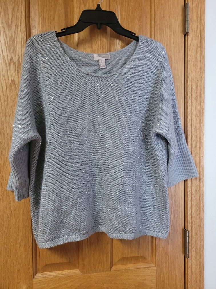 Forever 21 Gray Sweater With Sequins. Size Medium