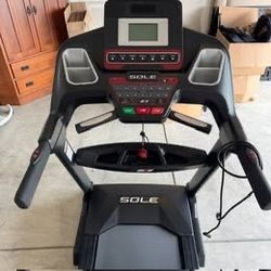 Sole F63 Folding Treadmill – Gently Used