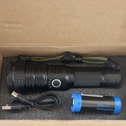 Rechargeable LED Flash Light 