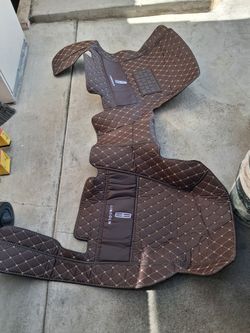 Floor Liners Lincoln Town. Car 2003-2011