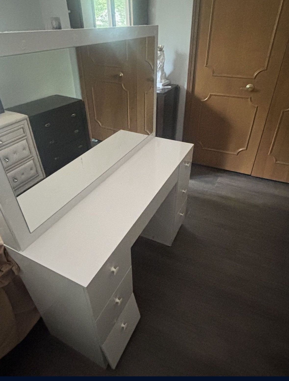 Makeup Desk