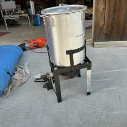 Propane turkey fryer