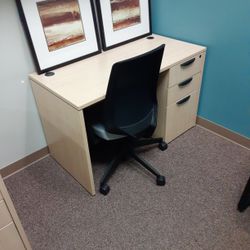 Small Desk w/ 3 Drawer Cabinet 