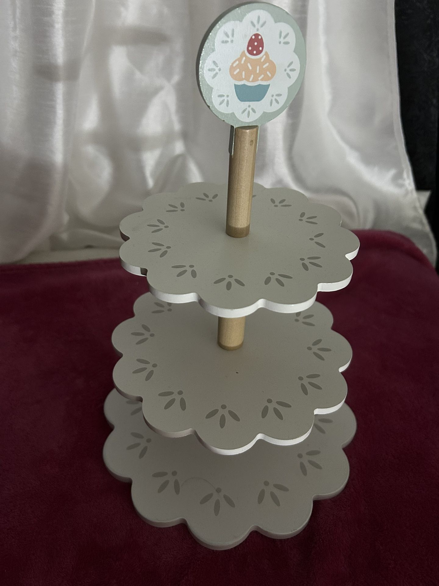 Cute Kid Size Cupcake Stand 