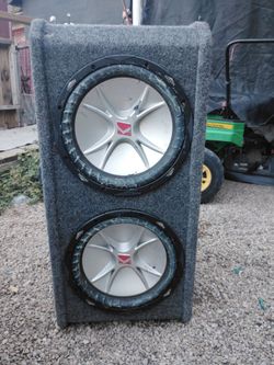 kicker  subs w box 12in speakers