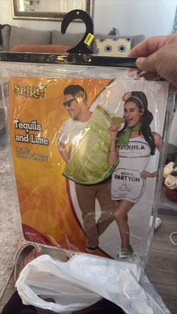 Costume