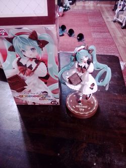 Hatsune Miku Tirol Choco Milk Ver. Figure 7inch