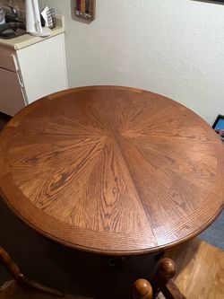 Older wood dining table w/ 6 chairs