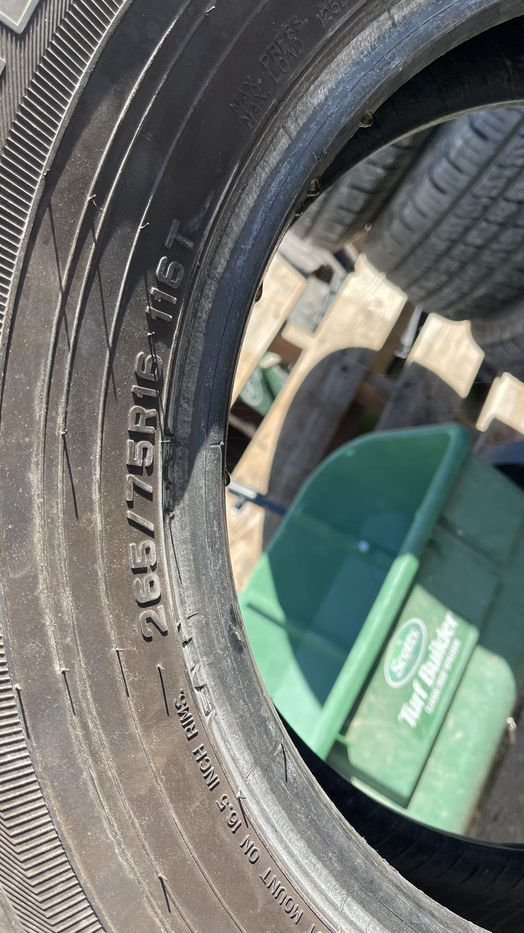 For Sale 2 Tires SUMITOMO 265/75/R16