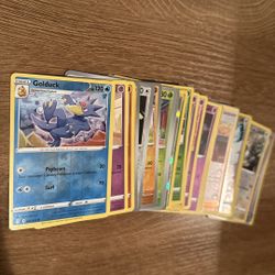 36 Holographic Pokémon Tcg Cards