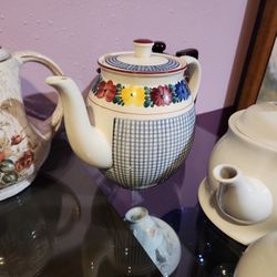 Tea Pit Gosiar