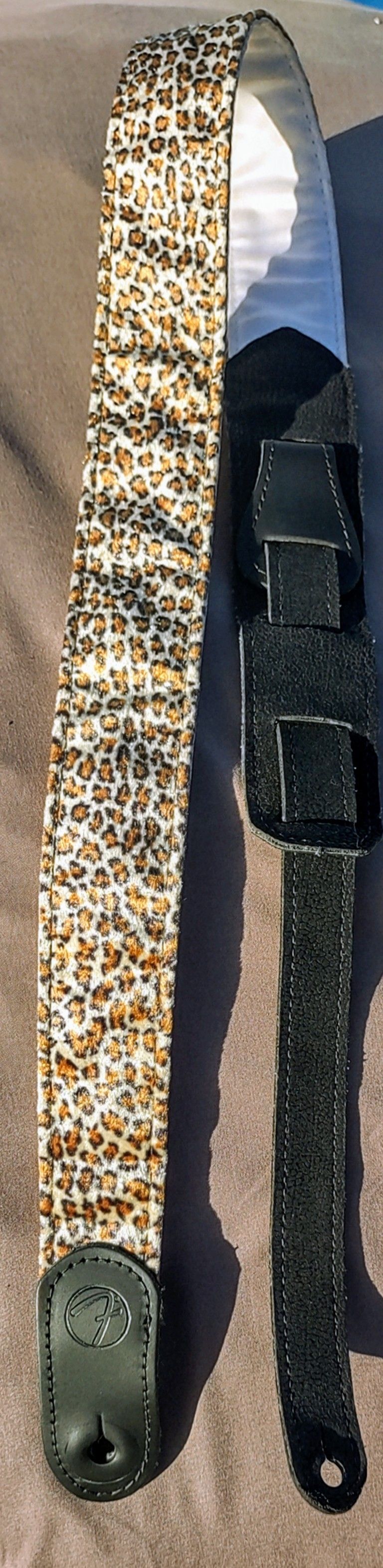 Fender Logo Yngwie Malmsteen Signature Leopard Print Guitar/Bass Strap -