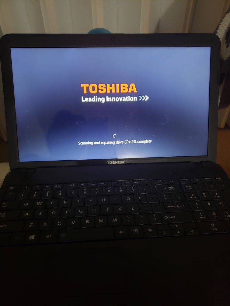 Toshiba Laptop C855D-S5302 $30