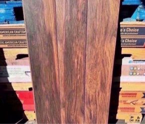 River Penfold Hickory 10 mm T x 8 in. W Waterproof Laminate Wood Flooring (18.6 sqft/case)