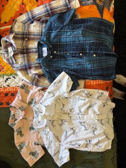 Boys size 6/7 button up shirts