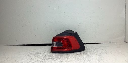 2014-2018 Jeep Cherokee right tail light (3J)