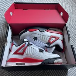 Jordan 4 retro size 4y