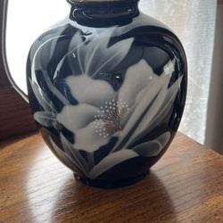 Vintage Japanese Midnight Blooms Black Vase w/Gold Trim