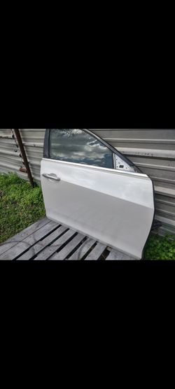 14-19 Cadillac CTS SEDAN* Right* front door ❗pearl❗