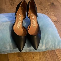 Women Shoes Size 81/2 