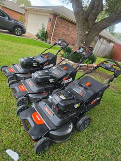 Echo 30 in mower Like new $1100 Price FIRM EACH One FIRM/ SEMINUEVA PRECIO FIRME Cada Una $1100