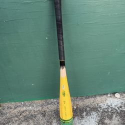 Victus Pencil Youth Bat - $100 OBO