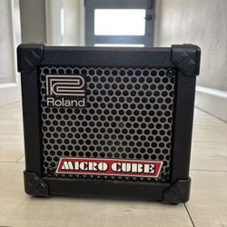 Roland Micro cube Portable guitar Amp *Mint*