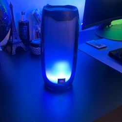 JBL Pulse 4 Light Up Speaker