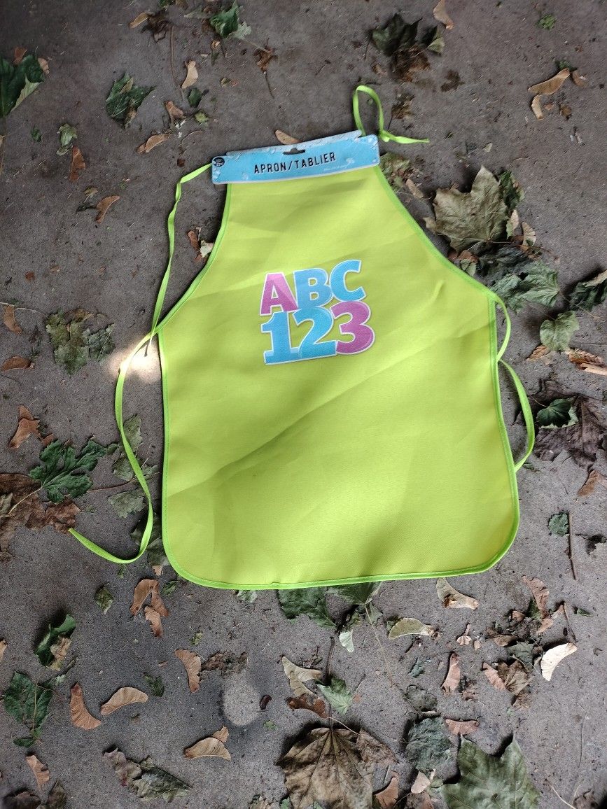 A Little Kid's Apron
